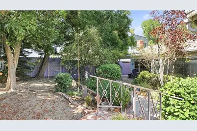 5055 Willowcrest, North Hollywood, CA 91601 - Photo 37