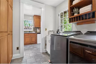 902 E Olive Avenue, Burbank, CA 91501 - Photo 43