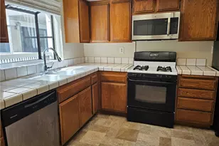 365 W Alameda, Burbank, CA 91506 - Photo 3