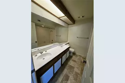 365 W Alameda #207, Burbank, CA 91506 - Photo 19
