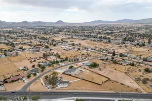 13755 Mohawk Rd, Apple Valley, CA 92307 - Photo 57