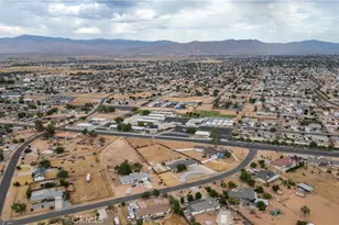 13755 Mohawk Rd, Apple Valley, CA 92307 - Photo 59