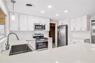 13755 Mohawk Rd, Apple Valley, CA 92307 - Photo 15