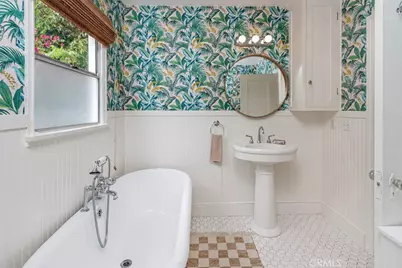 322 S Orchard, Burbank, CA 91506 - Photo 17