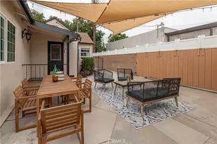 432 N Beachwood Dr, Burbank, CA 91506 - Photo 51