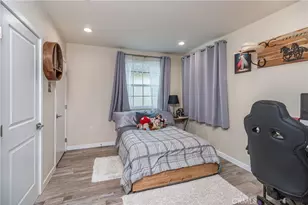 432 N Beachwood Dr, Burbank, CA 91506 - Photo 39
