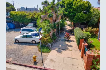 1909 Pacific Avenue, Venice, CA 90291 - Photo 15