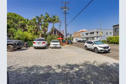 1909 Pacific Avenue, Venice, CA 90291 - Photo 3