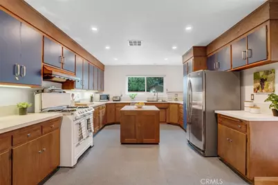 322 S Lincoln Street, Burbank, CA 91506 - Photo 11