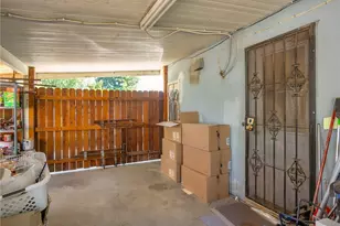 19420 Strathern St, Reseda, CA 91335 - Photo 25