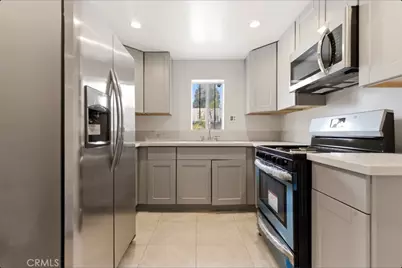 261 S Muscott, San Bernardino, CA 92410 - Photo 9