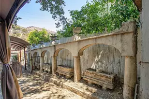 8618 La Tuna Canyon Rd, Los Angeles, CA 91352 - Photo 31