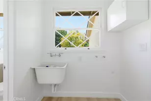 11251 Dronfield, Pacoima, CA 91331 - Photo 37