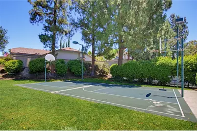 28948 Marilyn Drive, Canyon Country, CA 91387 - Photo 21