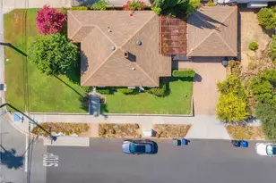 524 S Bel Aire Dr, Burbank, CA 91501 - Photo 49