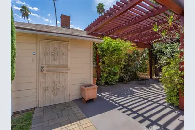 524 S Bel Aire Drive, Burbank, CA 91501 - Photo 29