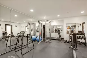 10926 Bluffside Dr, Studio City, CA 91604 - Photo 31