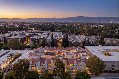 10926 Bluffside Drive #35, Studio City, CA 91604 - Photo 23