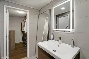 10926 Bluffside Dr, Studio City, CA 91604 - Photo 15