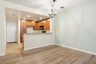 28457 Herrera St, Valencia, CA 91354 - Photo 9