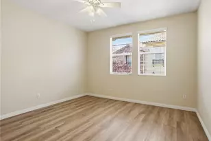 28457 Herrera St, Valencia, CA 91354 - Photo 17