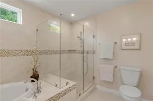 9001 Debra Ave, North Hills, CA 91343 - Photo 17