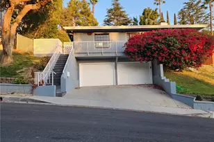 4319 Pampas Rd, Woodland Hills, CA 91364 - Photo 3