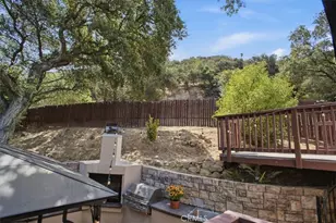 9704 Marcus Ln, Tujunga, CA 91042 - Photo 17