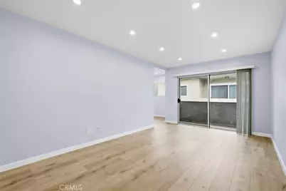 6245 Woodman Avenue #209, Los Angeles, CA 91401 - Photo 7