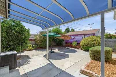 8747 Stansbury Avenue, Panorama City, CA 91402 - Photo 17