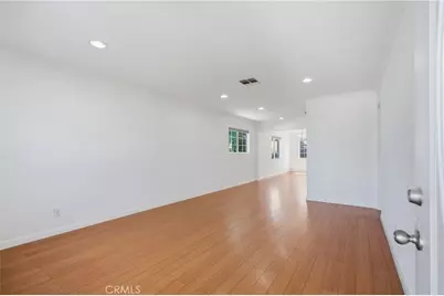 8747 Stansbury Avenue, Panorama City, CA 91402 - Photo 29