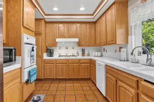 10634 Deering Ave, Chatsworth, CA 91311 - Photo 7
