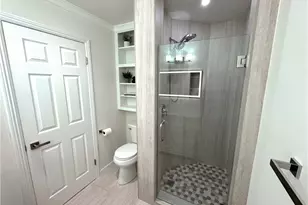 220 S Reese Pl, Burbank, CA 91506 - Photo 31