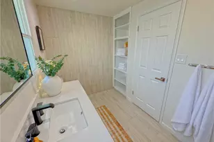 220 S Reese Pl, Burbank, CA 91506 - Photo 13