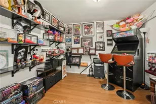 7032 Fallbrook, Los Angeles, CA 91307 - Photo 13