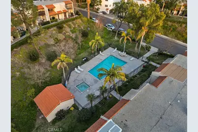 8016 Via Verona, Burbank, CA 91504 - Photo 31