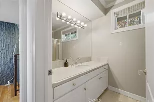 260 Kempton, Glendale, CA 91202 - Photo 17