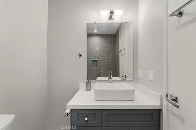 1045 N Kings #107, West Hollywood, CA 90069 - Photo 15