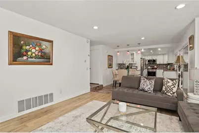 20604 Lemmer Street, Chatsworth, CA 91311 - Photo 15