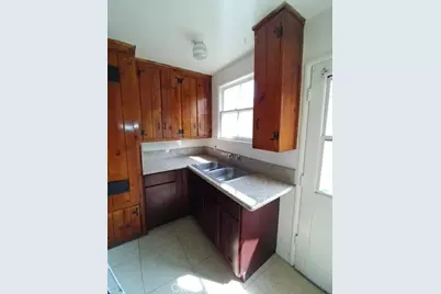 1988 N Ontario Street, Burbank, CA 91505 - Photo 5