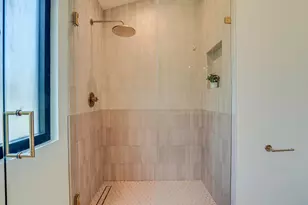 11911 Hartsook, Valley Village, CA 91607 - Photo 45