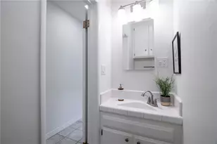 347 W Spazier Ave, Burbank, CA 91506 - Photo 21