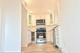 14253 Gilmore St, Van Nuys, CA 91401 - Photo 7