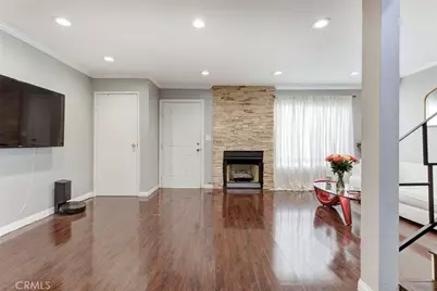 10260 Plainview Avenue #22, Tujunga, CA 91042 - Photo 7