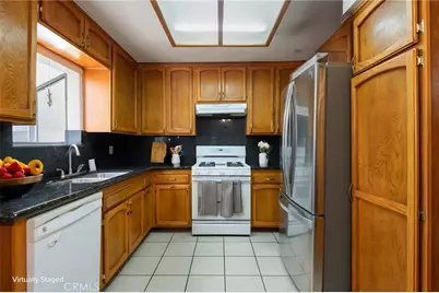 15106 Nordhoff #7, North Hills, CA 91343 - Photo 11