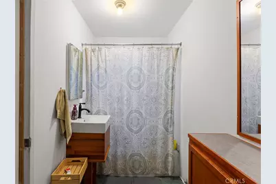 1817 W Burbank Boulevard, Burbank, CA 91506 - Photo 31