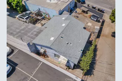 1817 W Burbank Boulevard, Burbank, CA 91506 - Photo 51