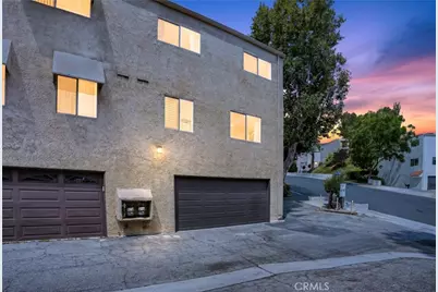 9541 Via Salerno, Burbank, CA 91504 - Photo 55