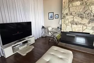 17614 Posetano Rd, Los Angeles, CA 90272 - Photo 17