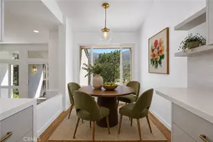 17255 Palisades Cir, Pacific Palisades, CA 90272 - Photo 9
